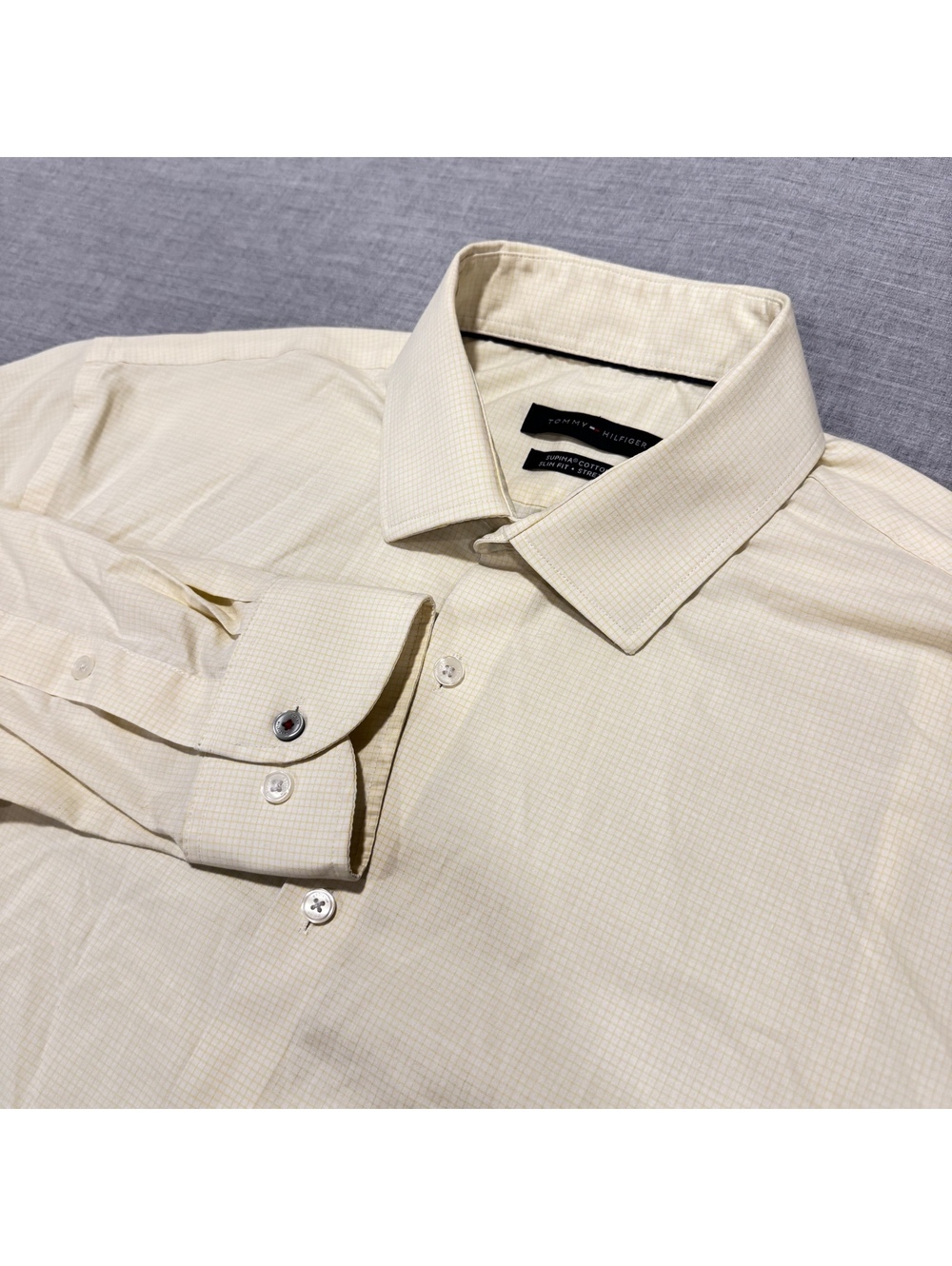 Men’s Tommy Hilfiger Dress Shirt Large Cream White Performance Stretch Button Up